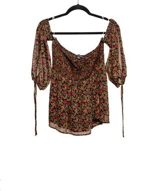 American Eagle  off the shoulder top